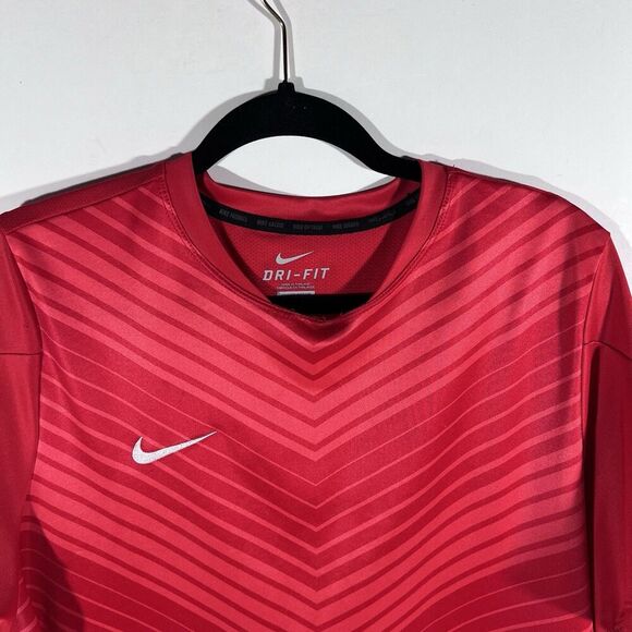 Nike Soccer Dri Fit Short Sleeve Red Striped T-Shirt Men's Size XL - Picture 2 of 6